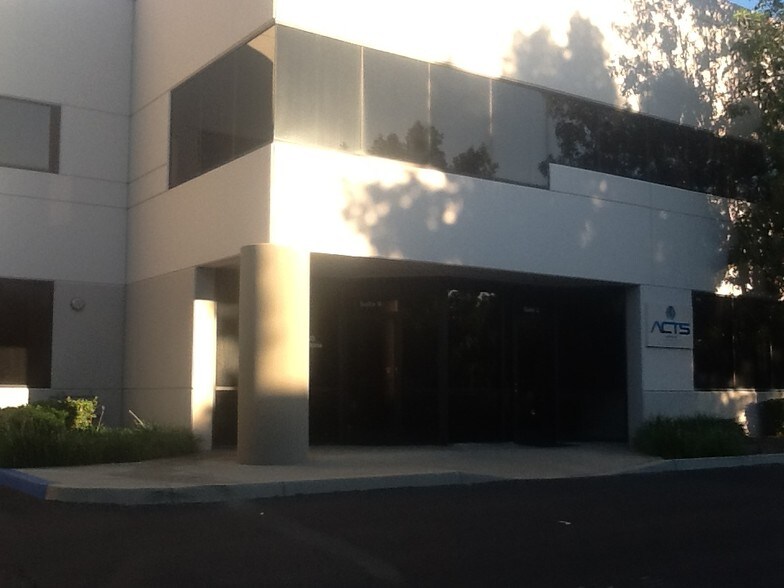 More Photos Of 1425 S Victoria Ct, San Bernardino Research And Development For Lease