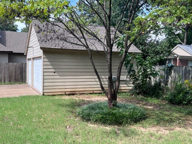 More Photos Of 3646 Walnut Grove Rd, Memphis Apartments For Sale