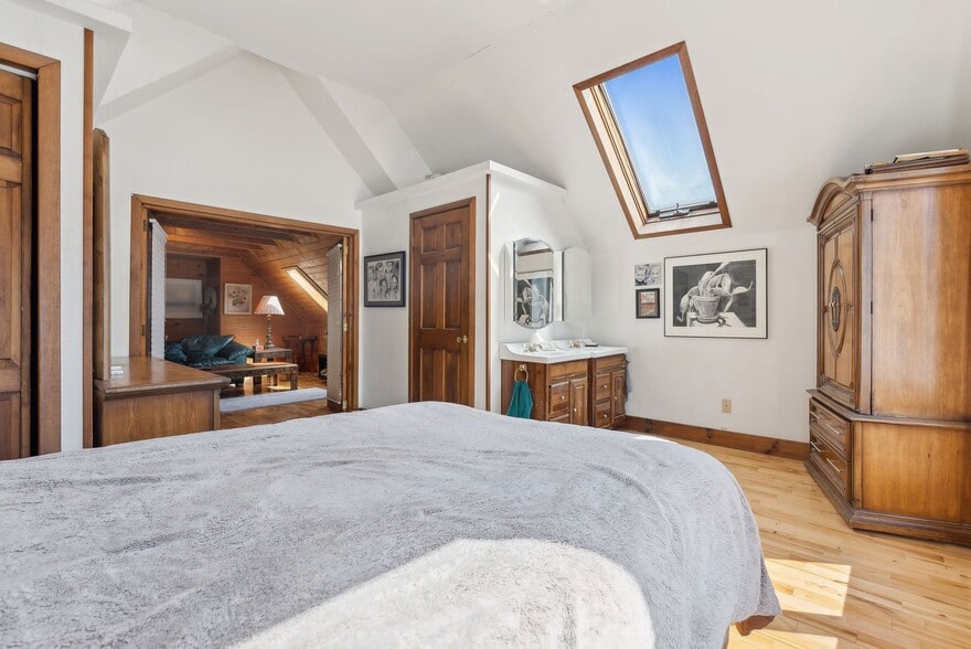 More Photos Of 287 E Main St, Dover-Foxcroft Medical For Sale