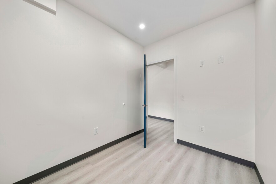 More Photos Of 35 Pangborn Pl, Hackensack Medical For Lease