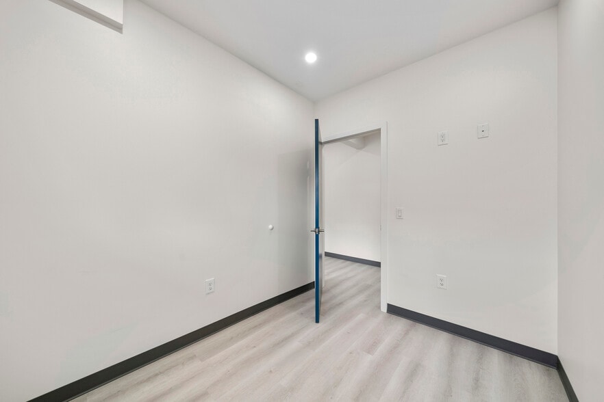 More Photos Of 35 Pangborn Pl, Hackensack Medical For Lease