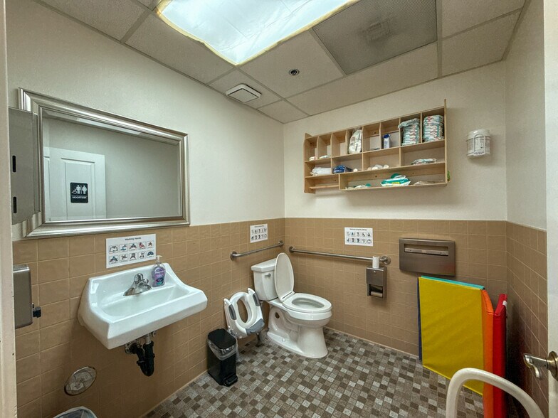 More Photos Of 101 Wikiup Dr, Santa Rosa Office For Sale