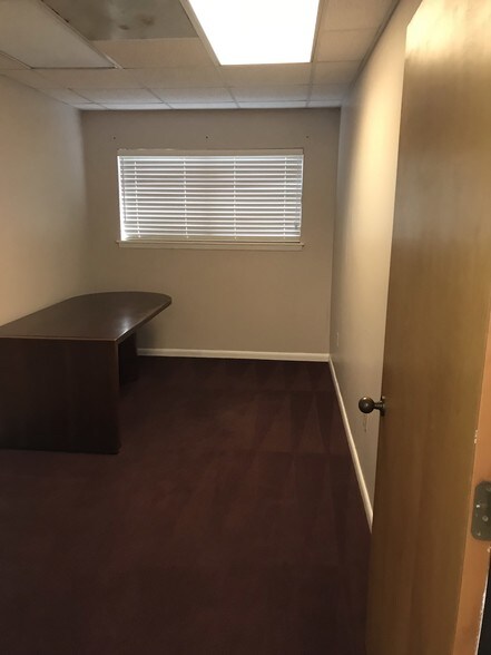 More Photos Of 1329 Kingsley Ave, Orange Park Office For Lease