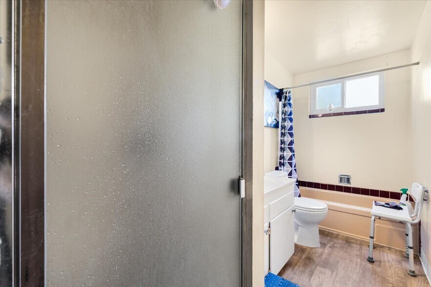 More Photos Of 236 Haas Ave, San Leandro Apartments For Sale