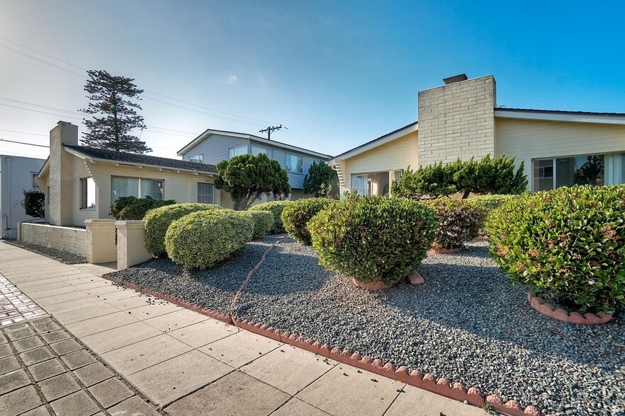 More Photos Of 428-438 Rosemont St, La Jolla Apartments For Sale