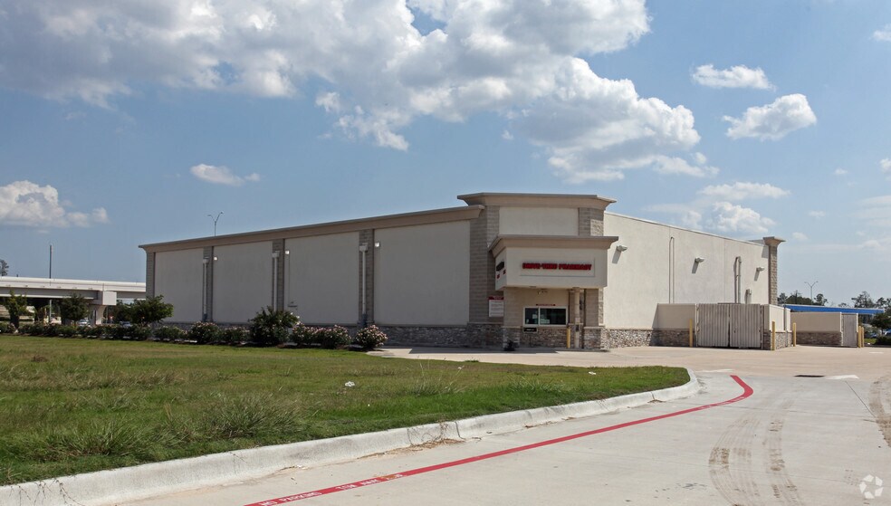 More Photos Of 14115 E Sam Houston Pky N, Houston Drugstore For Sale