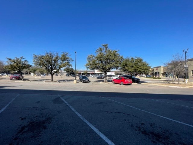 More Photos Of 400 N Coit Rd, Richardson General Retail For Lease