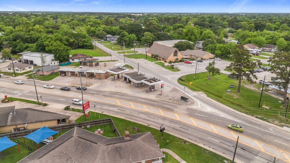 More Photos Of 5202 S Main St, Crosby General Retail For Sale