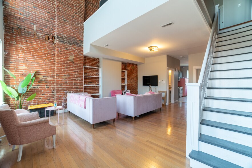 More Photos Of 1701 S 9th St, Saint Louis Multifamily For Sale