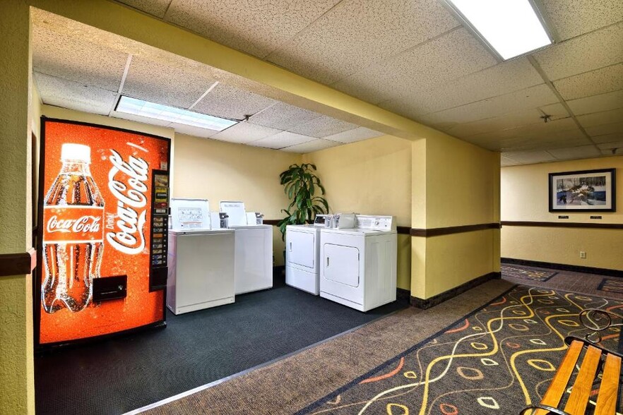 More Photos Of 740 Central St, Millinocket Hotel For Sale