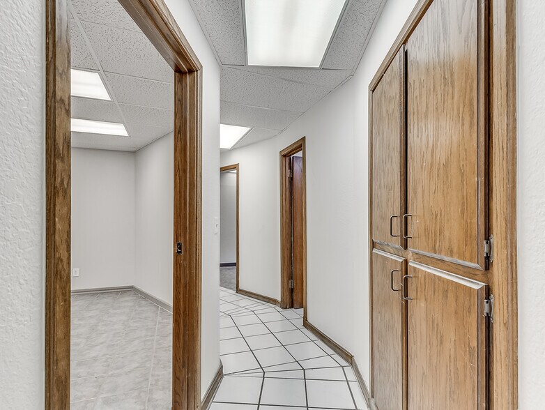 More Photos Of 901 N Virginia Ave, Oklahoma City Manufacturing For Sale