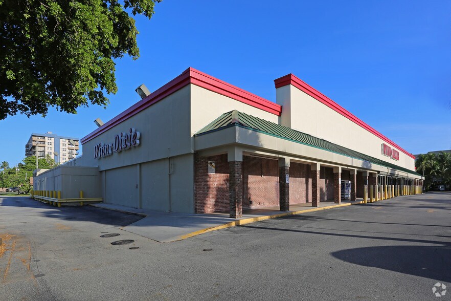 More Photos Of 1625 Cordova Rd, Fort Lauderdale Supermarket For Lease