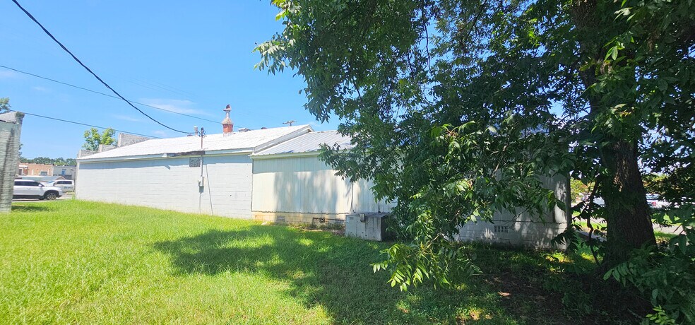 More Photos Of 6 N Roosevelt St, York Restaurant For Sale