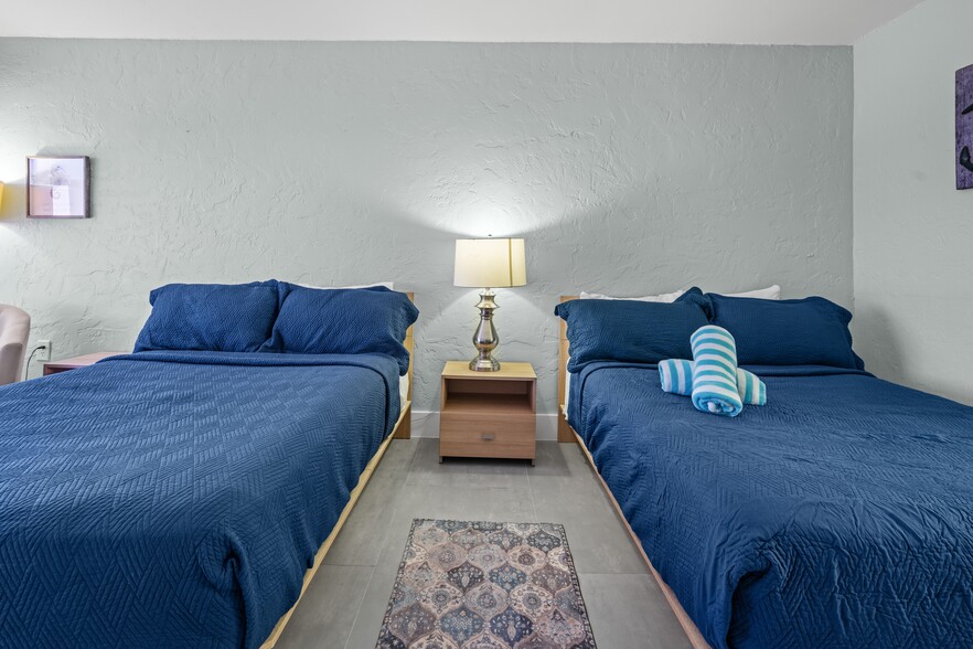 More Photos Of 4330 Bonita Beach Rd, Bonita Springs Hotel For Sale