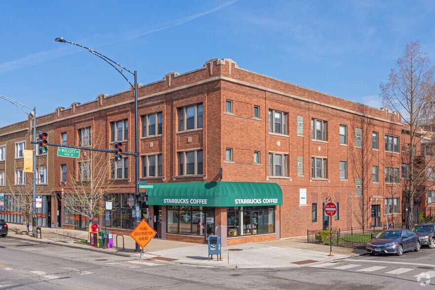 More Photos Of 1900-1906 W Montrose Ave, Chicago Apartments For Lease