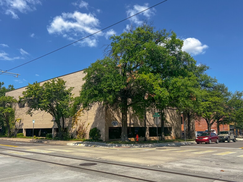 More Photos Of 133 NW 8th St, Oklahoma City Office For Lease