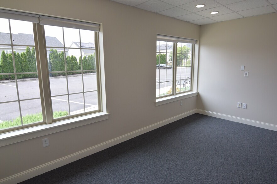 More Photos Of 350 N Main St, Chalfont Medical For Sale