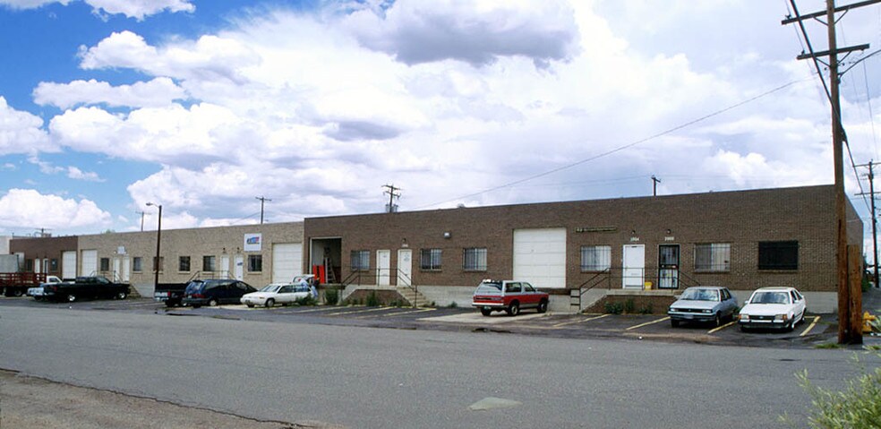 More Photos Of 3900-3924 Niagara St, Denver Manufacturing For Lease