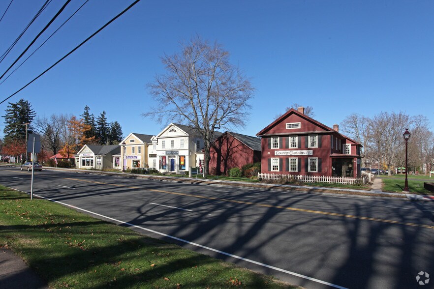 More Photos Of 21 Ensign Dr, Avon Unknown For Lease