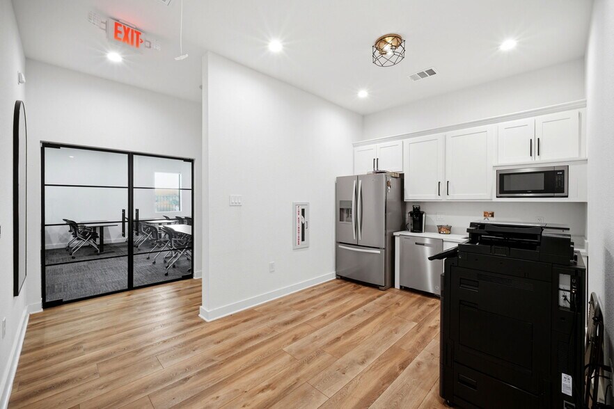 More Photos Of 23309 Kuykendahl Rd, Tomball Office For Sale