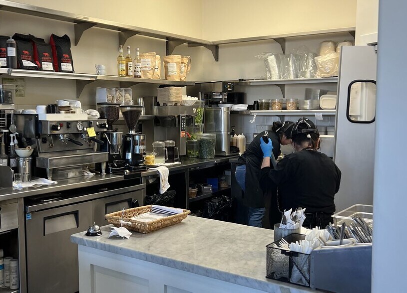 More Photos Of 1133-1139 Magnolia Ave, Larkspur Freestanding For Sale