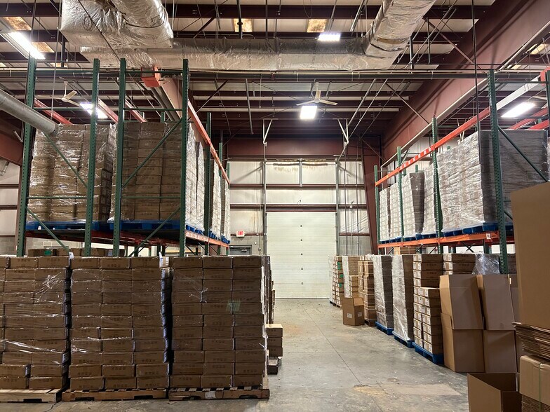 More Photos Of 804-820 Port Centre Pky, Portsmouth Light Manufacturing For Lease