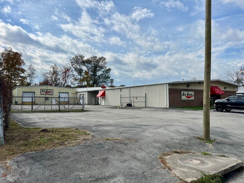Primary Photo Of 6120 Airways Blvd, Chattanooga Warehouse For Sale