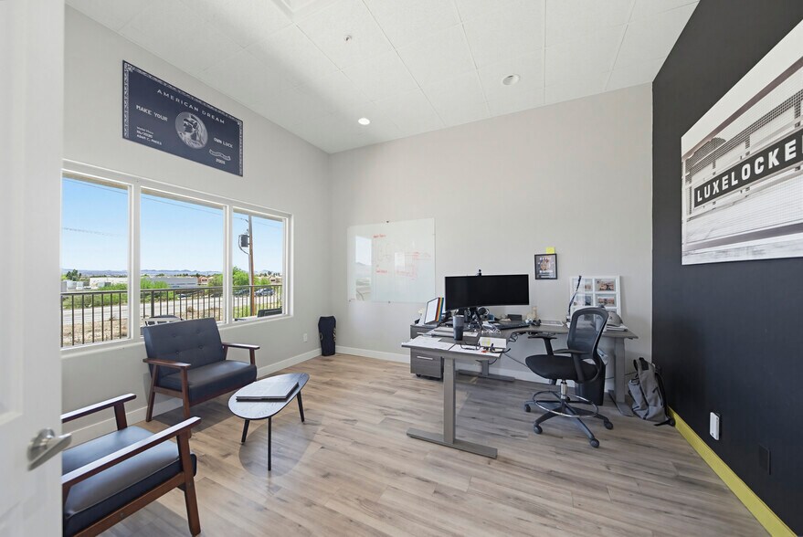 More Photos Of 349 Lake Havasu Ave S, Lake Havasu City Office For Sale