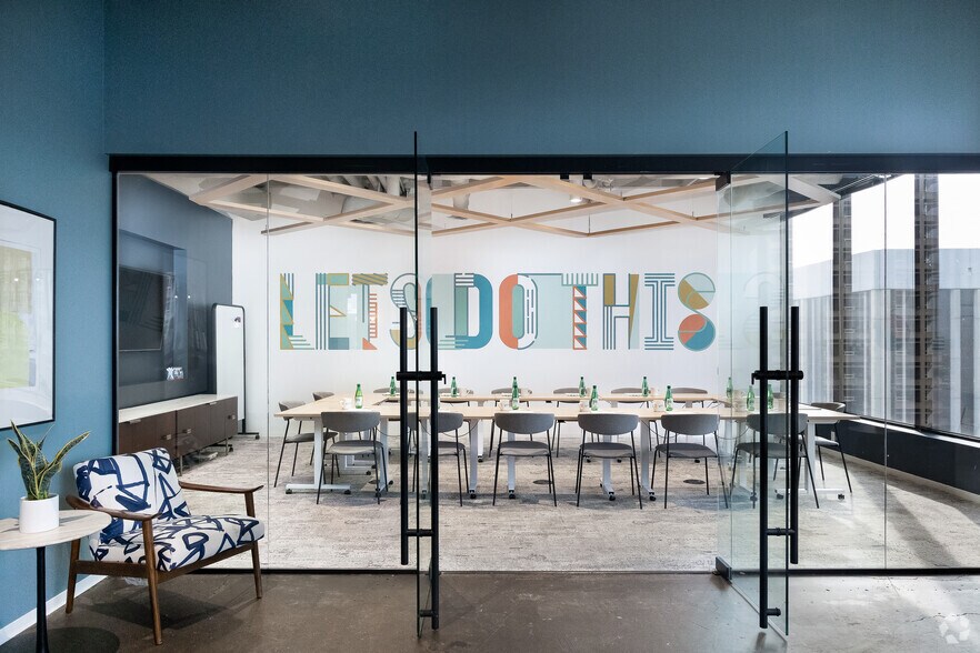 More Photos Of 500 E Main St, Norfolk Coworking Space