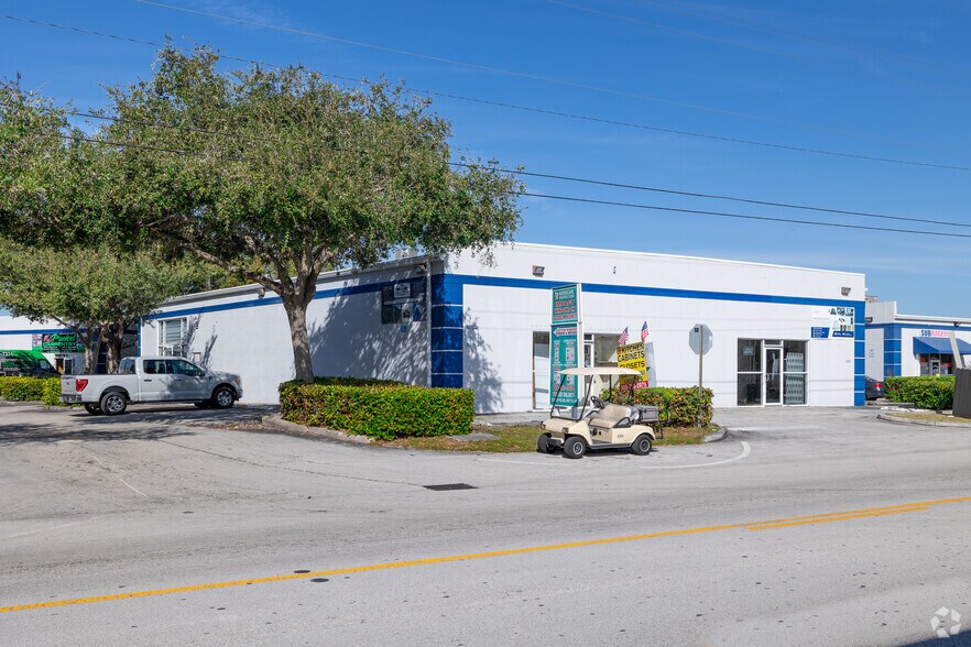 More Photos Of 19200 SW 106th Ave, Miami Light Manufacturing For Lease