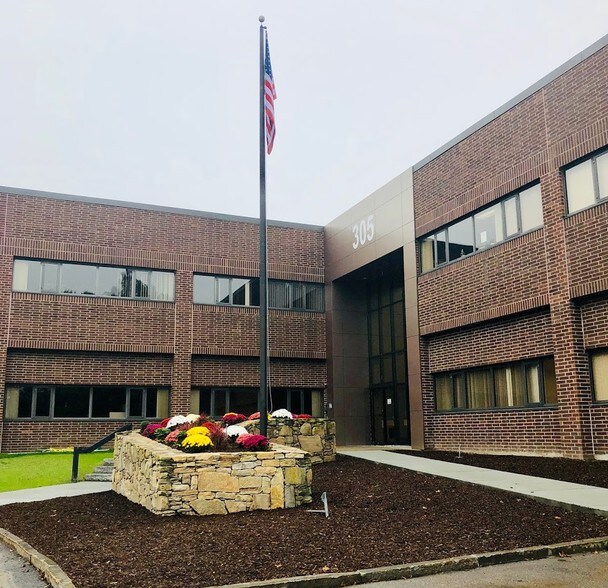 More Photos Of 305 Foster St, Littleton Office For Lease