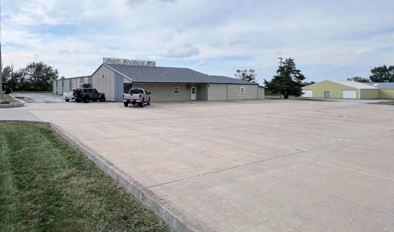 Primary Photo Of 5875 Highway 50, Sedalia Manufacturing For Sale