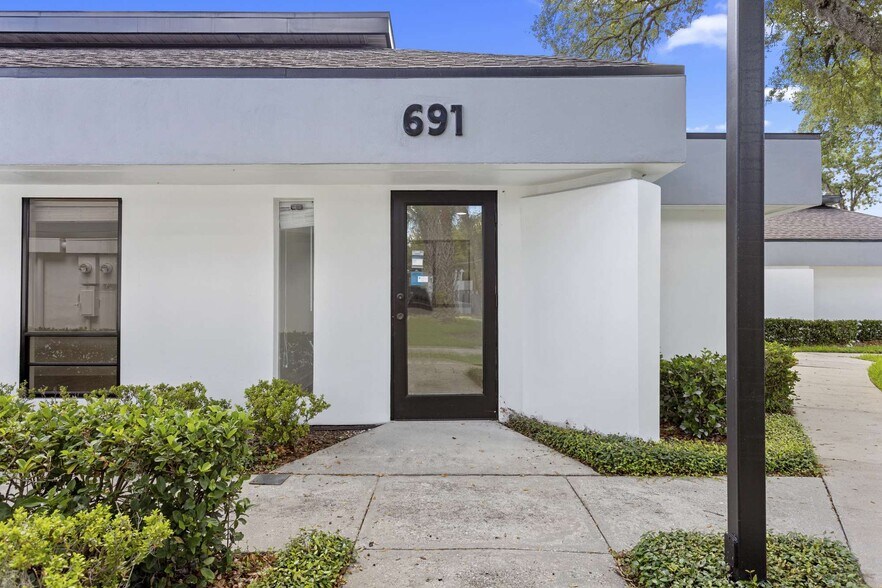 More Photos Of 679-697 Douglas Ave, Altamonte Springs Unknown For Lease