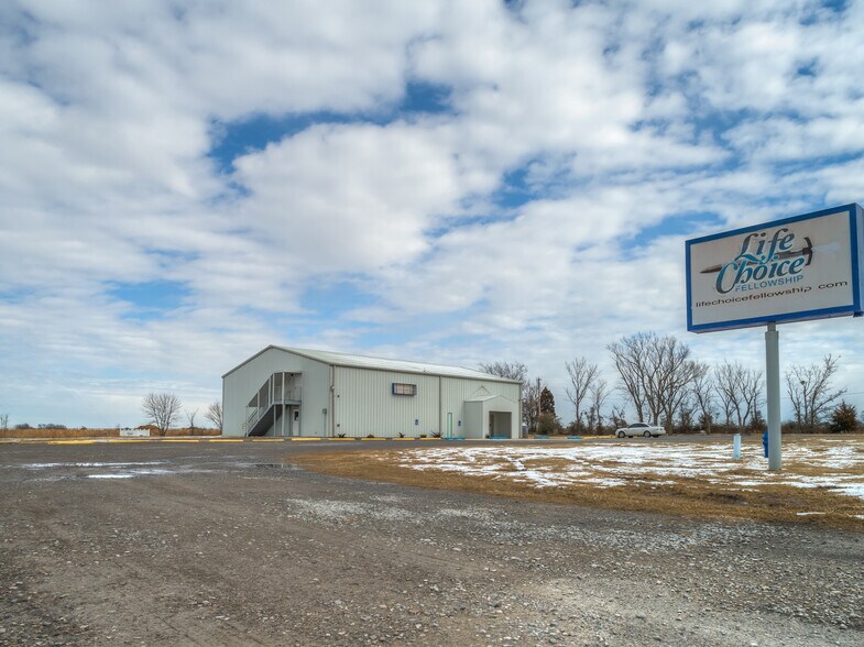 More Photos Of 26243 State Highway 51, Wagoner Medical For Sale