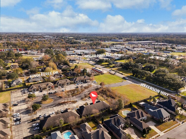 More Photos Of 16851 Jefferson Hwy, Baton Rouge Office For Lease
