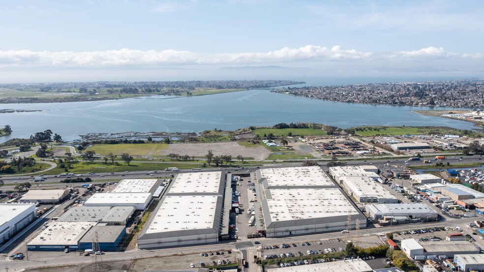 Primary Photo Of 6201 Coliseum Way, Oakland Warehouse For Lease