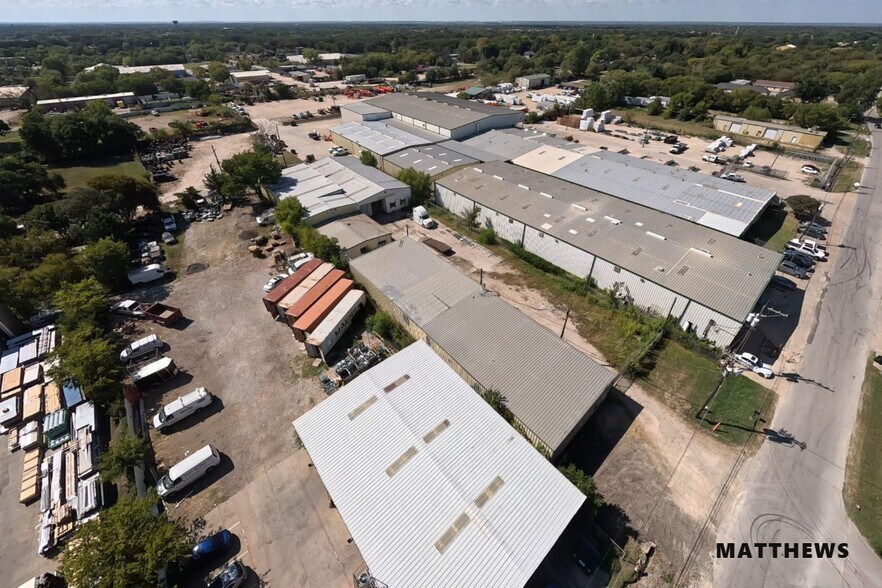 More Photos Of 11224 Limestone Dr, Balch Springs Manufacturing For Sale