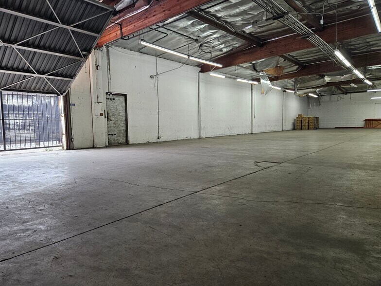 More Photos Of 777 Stanford Ave, Los Angeles Warehouse For Lease
