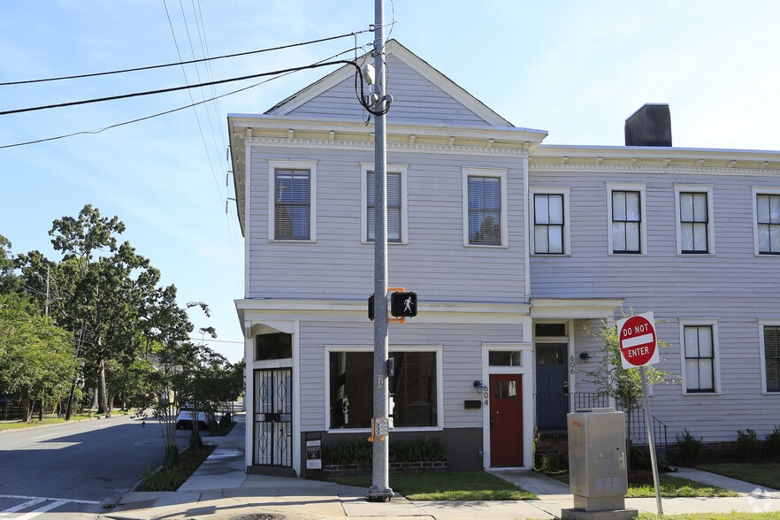 More Photos Of 602 E Henry St, Savannah Storefront Retail Office For Lease