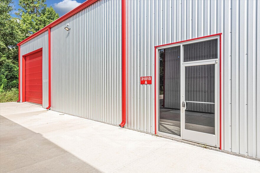 More Photos Of 31815 FM 2978 Rd, Magnolia Warehouse For Lease
