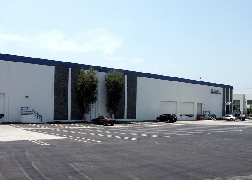 More Photos Of 15210-15232 E Nelson Ave, City of Industry Warehouse For Lease