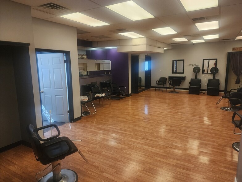 More Photos Of 17520 Virginia Ave, Hagerstown Freestanding For Lease