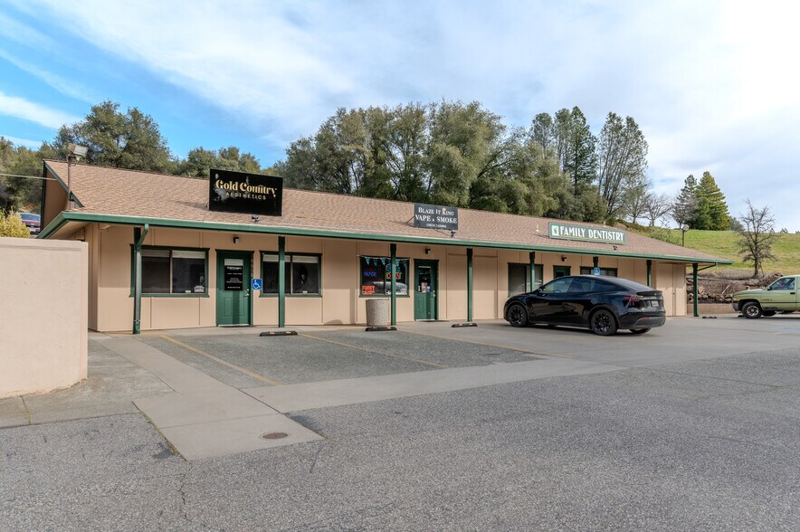 More Photos Of 10556-10612 Combie Rd, Auburn Medical For Sale