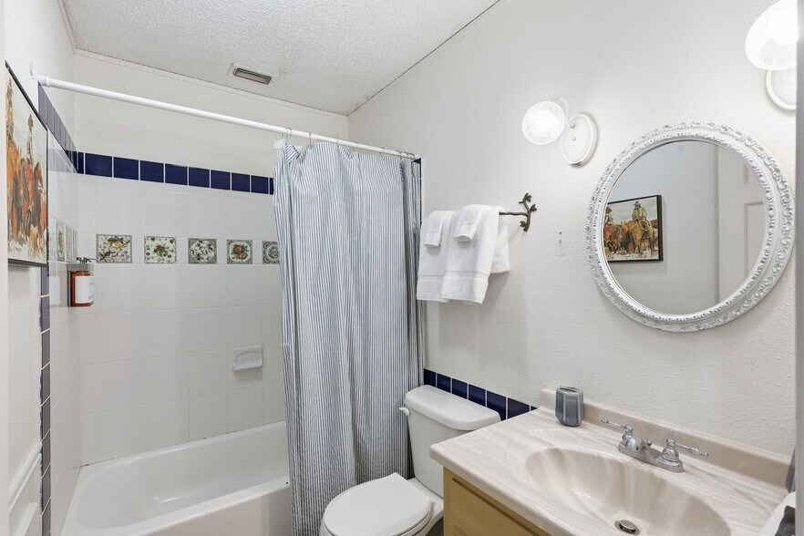 More Photos Of 201 N State St, Fort Davis Hotel For Sale