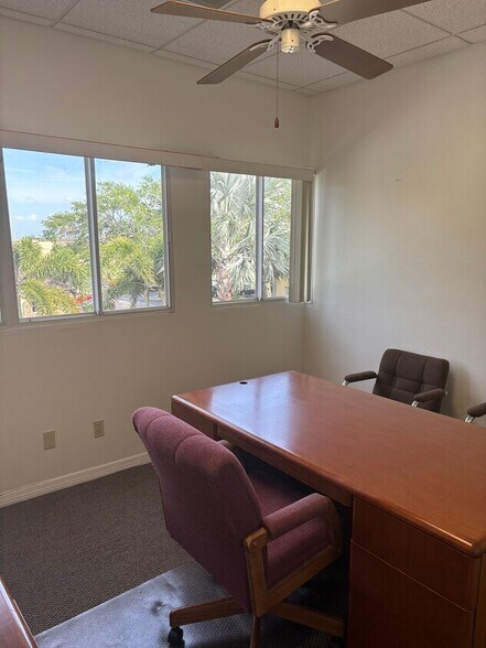 More Photos Of 3005 State Rd 590, Clearwater Office Residential For Lease