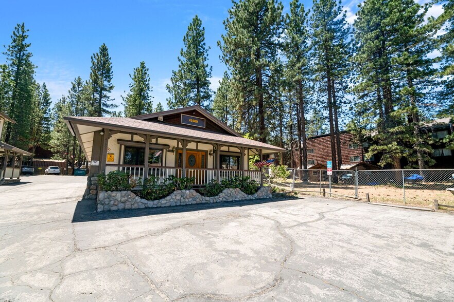 More Photos Of 41609 Big Bear Blvd, Big Bear Lake Office For Sale