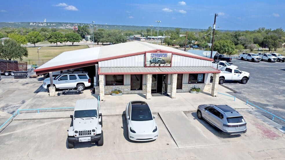 Primary Photo Of 2250 S IH-35, New Braunfels Auto Dealership For Sale