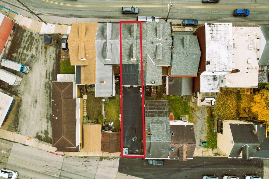 More Photos Of 616 North Ave, Pittsburgh Bar For Sale