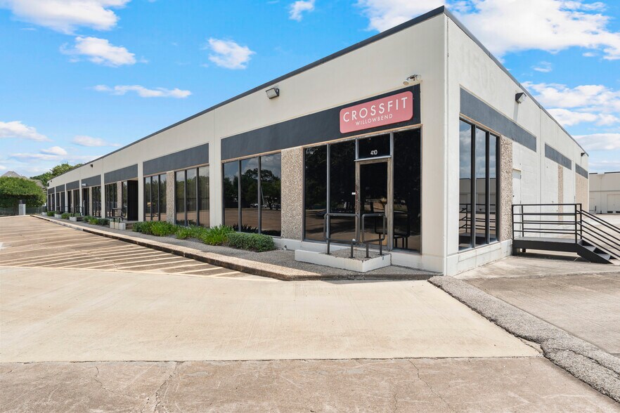 More Photos Of 4025 Willowbend Blvd, Houston Unknown For Lease