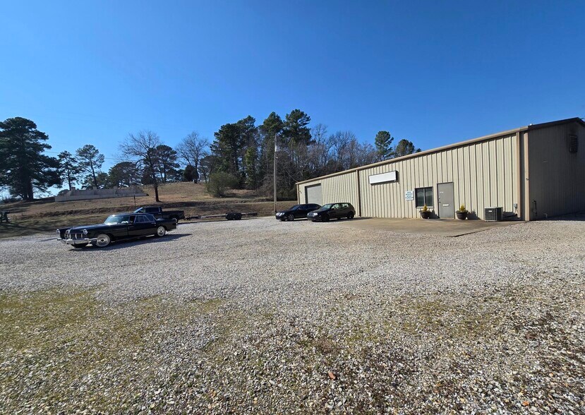 More Photos Of 2798 Airport Rd, Hot Springs Warehouse For Sale